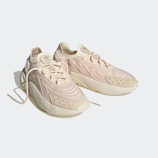 ADIDAS OZELIA KNIT  - HQ8550