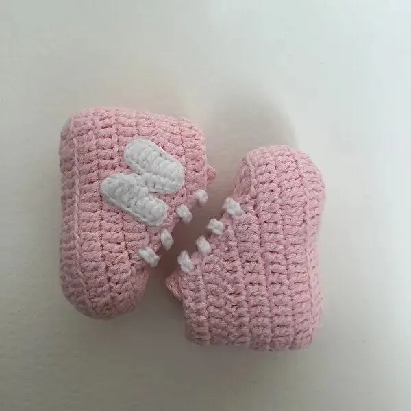 Crochet Baby Sporty Shoes Pink