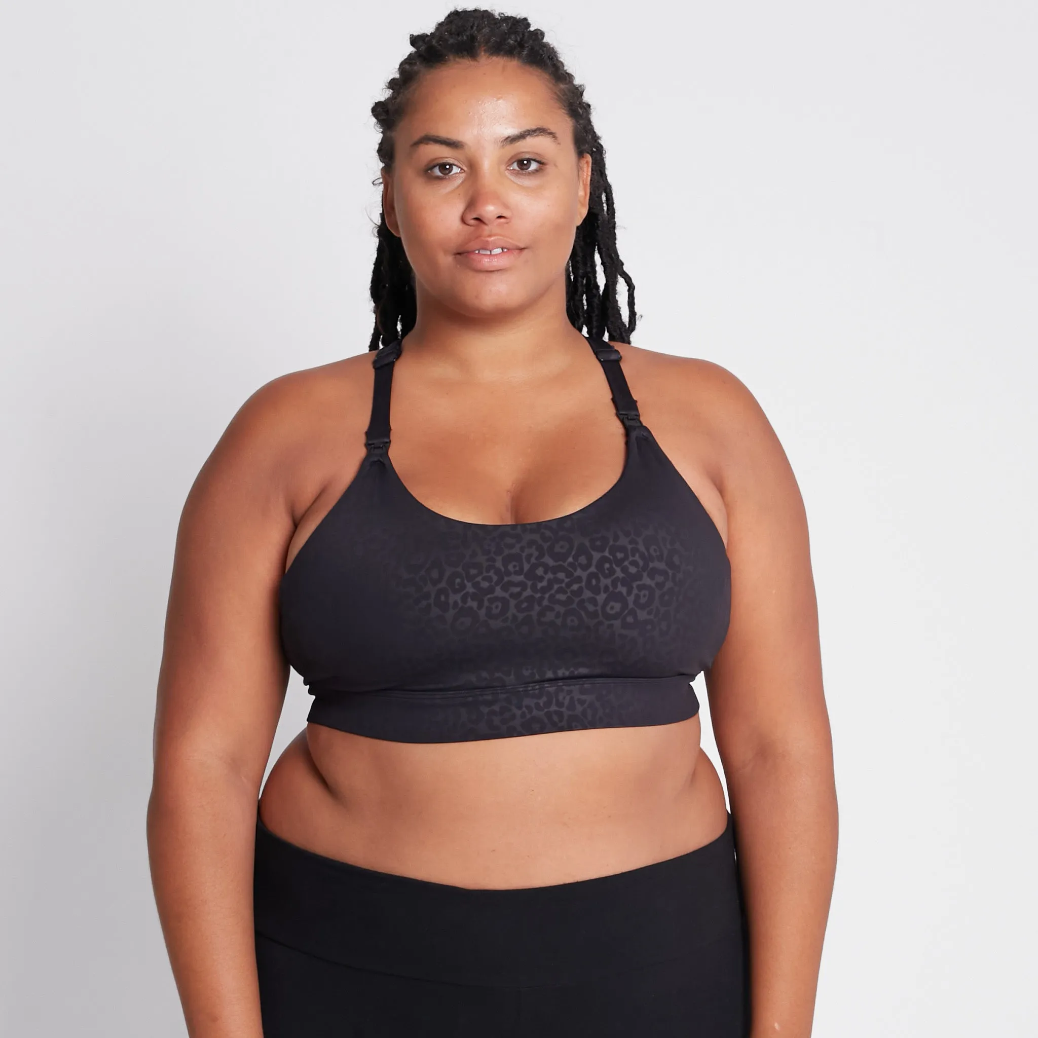 Océane 4 - Medium Support Nursing & Hands Free Pumping Sports Bra (Black Cheetah)