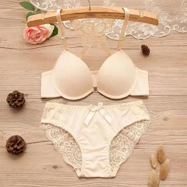 Stylish Front-Close Butterfly Push-Up Bra