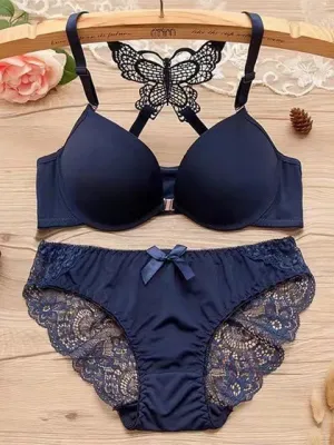 Stylish Front-Close Butterfly Push-Up Bra