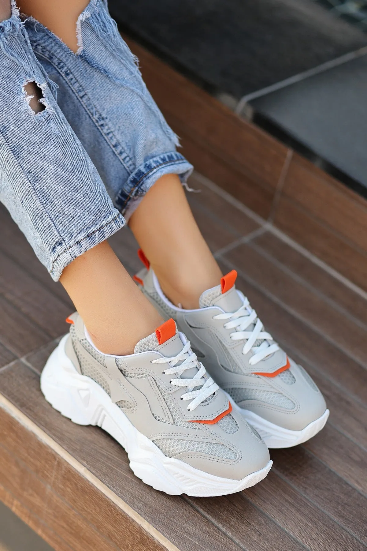 Women's Gray Leather Lace-Up Sports Shoes